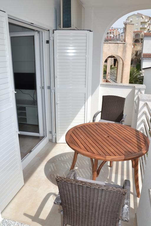 House With Sea View Apartment ดราเก ภายนอก รูปภาพ