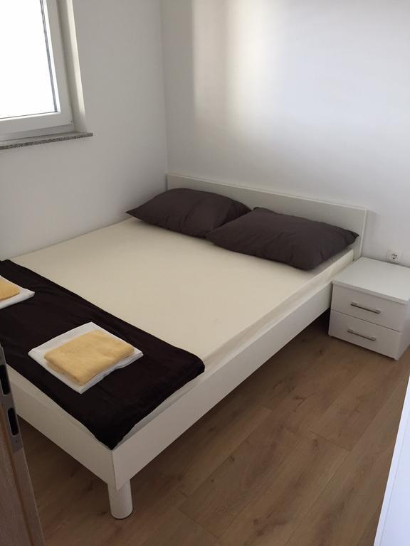 House With Sea View Apartment ดราเก ภายนอก รูปภาพ