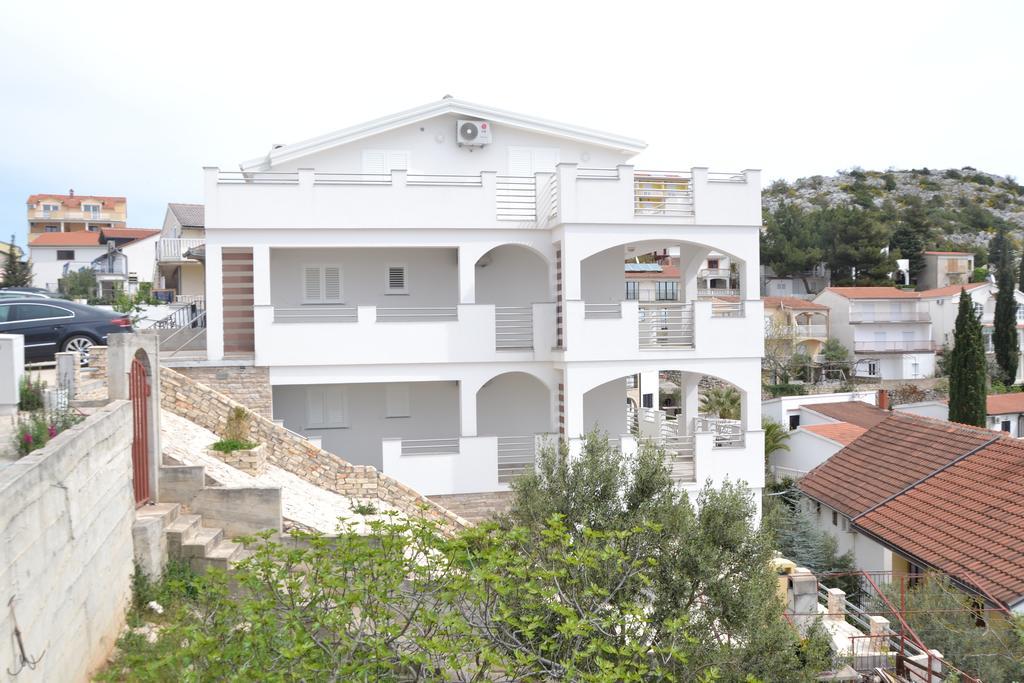 House With Sea View Apartment ดราเก ภายนอก รูปภาพ